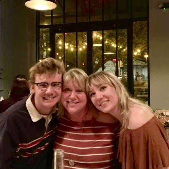 Meet your Posher, Kara Mia - Picture 3 of 10